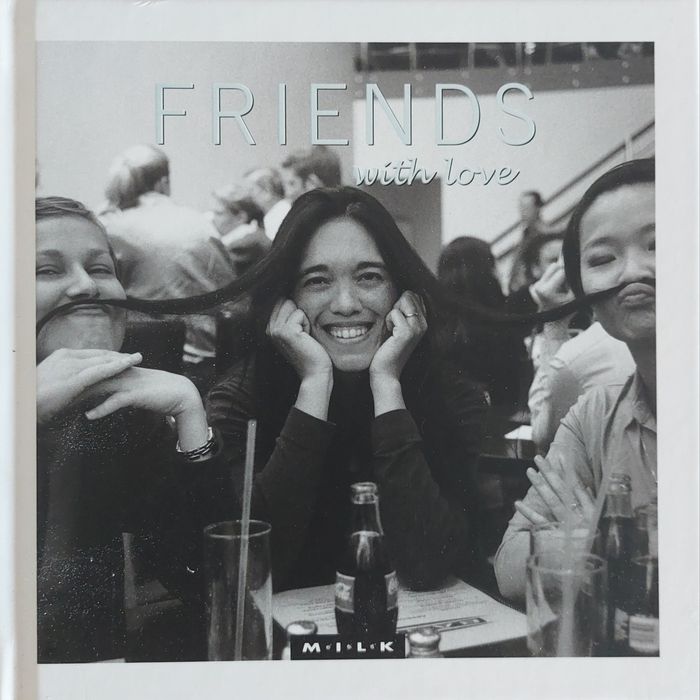 Livro - Friends with Love (milk) - Novo