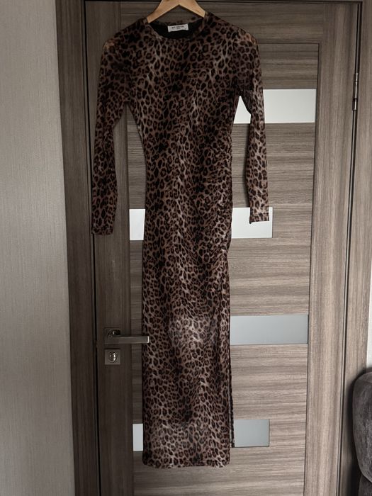 Тигровое платье в обтяжку