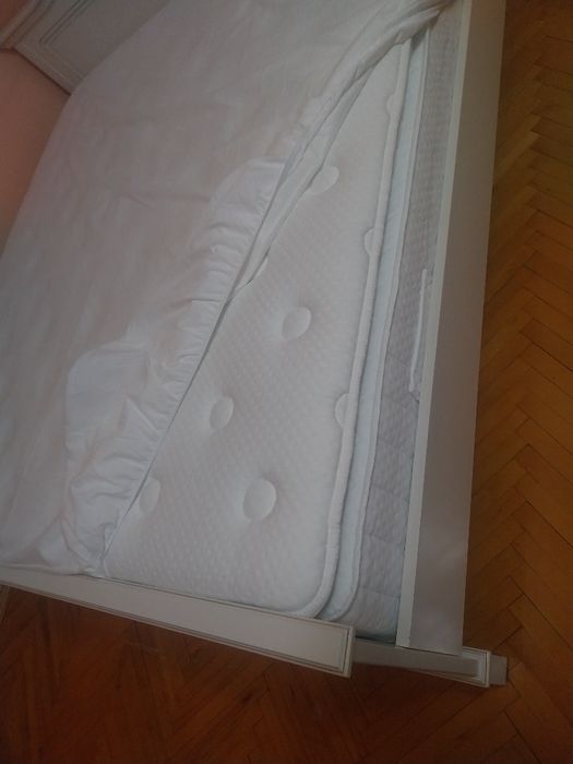 Спальне ліжко 180/200 з матрацом