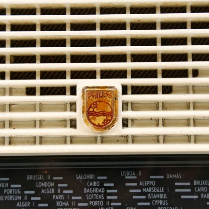 Rádio a válvulas Philips B4X67Z