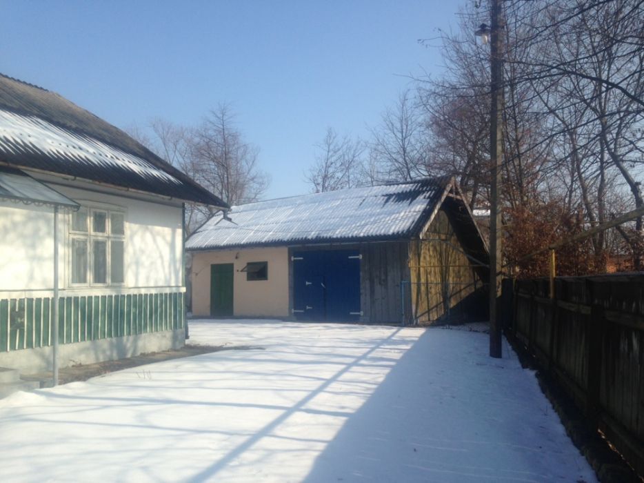 ТЕРМІНОВО продається будинок у м.Вашківці Вижницького р-ну, Черн.обл.