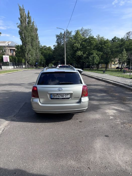 Toyota avensis 2.0