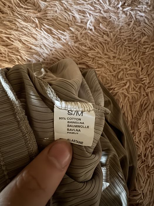 Luźne spodnie na wiązanie