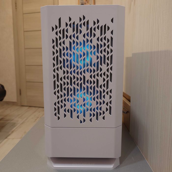 Игровой компьютер (i5-14400, RTX 3070, 32GB, 1TB, 650W)
