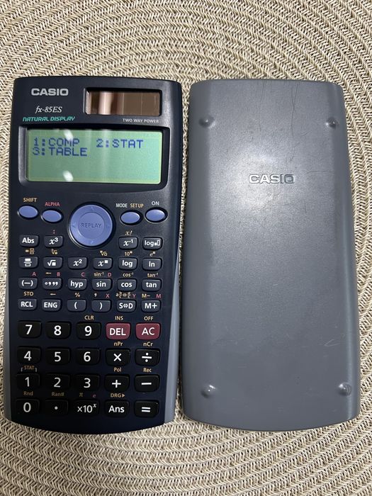 Калькулятор Casio fx-85 es