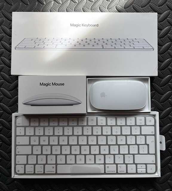 Apple Magic Mouse + Magic keyboard lightning