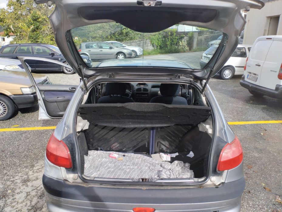 Peugeot 206 1.1 Só Para Peças