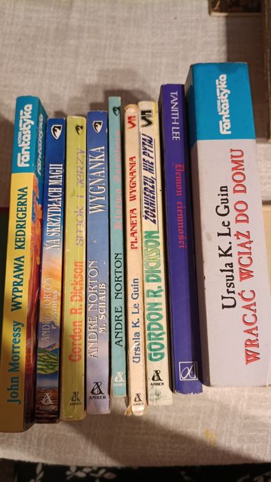 Zestaw książek fantasy 9 sztuk