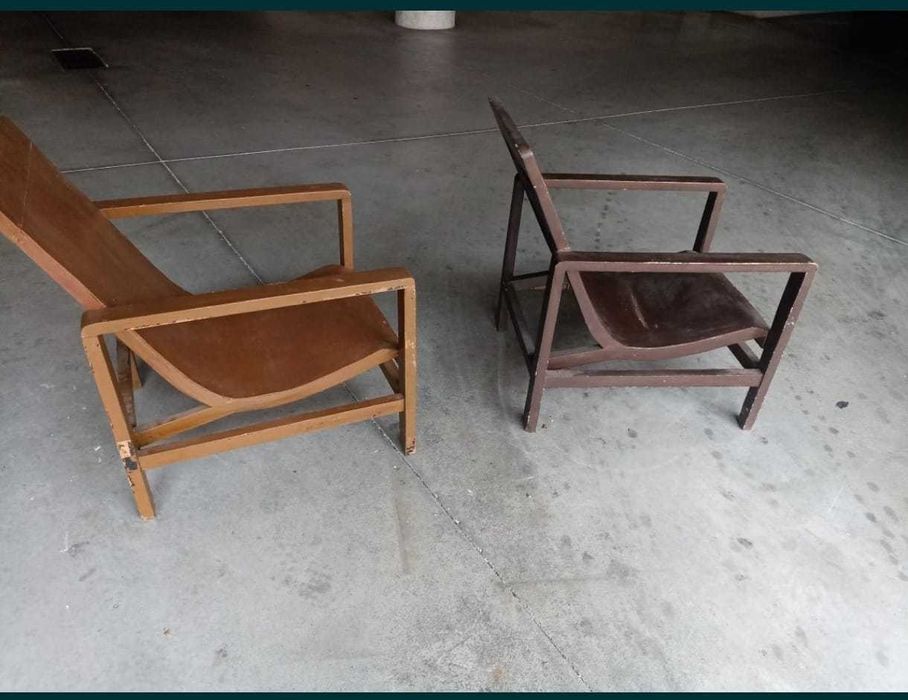 Vendo dois cadeirões vintage.