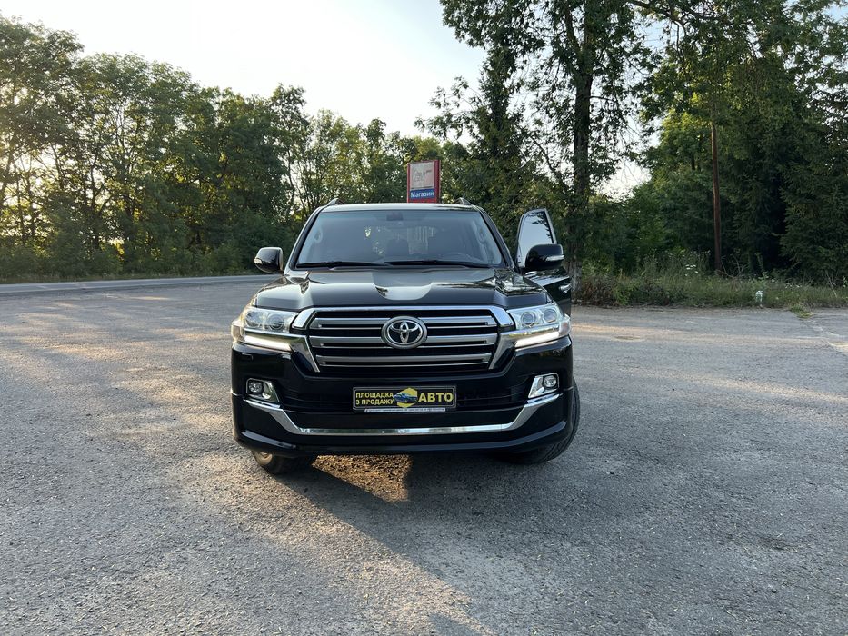 Продається Toyota Land Cruiser 200 2020 рік
