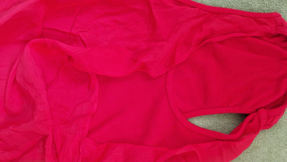 T-shirt vermelha tamanho S