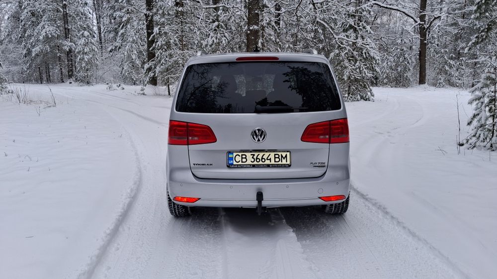 Продам wv  Touran 2.0 TDI  2011 року .