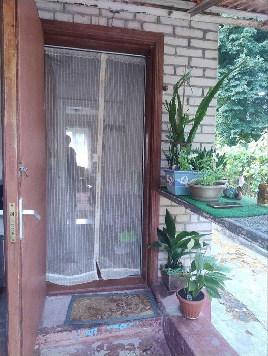 Продам пол дома 25м2. Жилое состояние. г. Мерефа. ТОРГ   SM