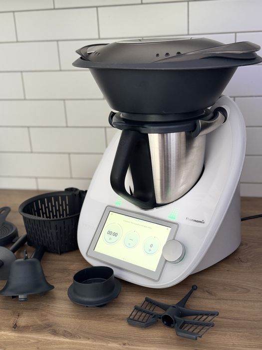 Sprzedam Thermomix TM6 Vorwerk + dodatki, stan bdb
