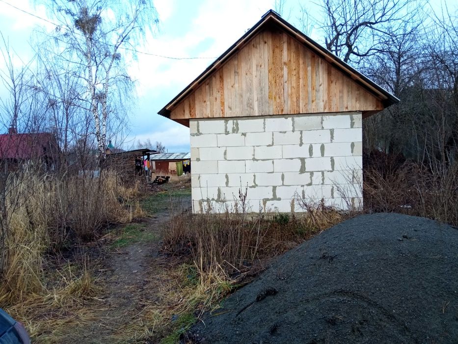 Земельна ділянка + будинок