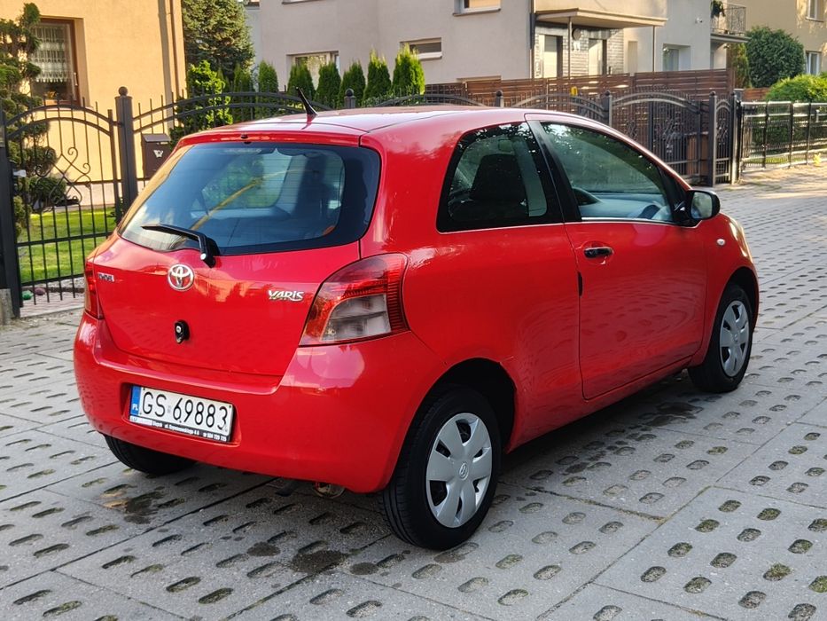 Toyota Yaris 1.0 benzyna 2006 rok