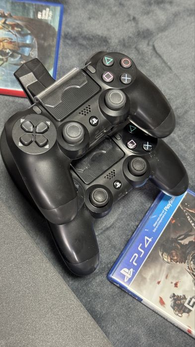 PlayStation 4 Pro 1TB + 2 DualShock V2 + Док-станція + Коробка