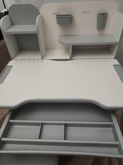 Детская ростовая парта