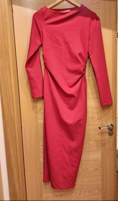 Vestido tubo drapeado Zara