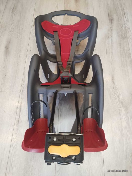 Fotelik rowerowy dla dziecka.