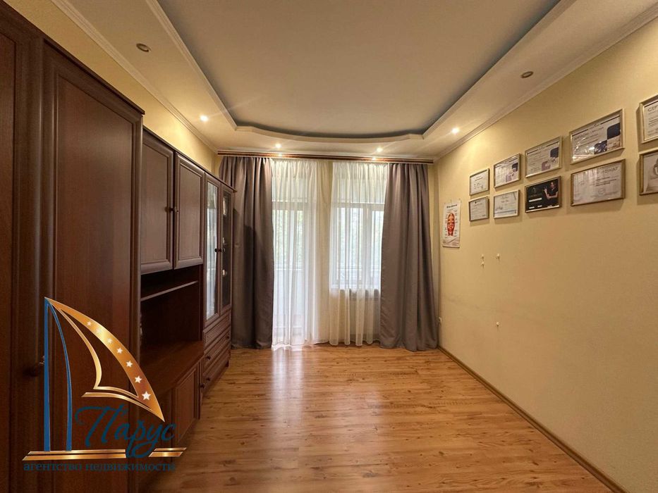 1-кімнатна на Маяковського сталінка 3/4 пов.