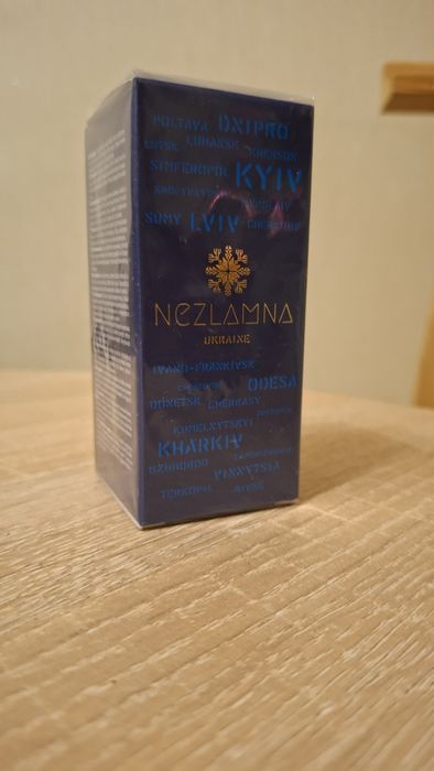 Жіноча парфумована вода  "Незламна"  фірми Farmasi.Нова в упаковці.