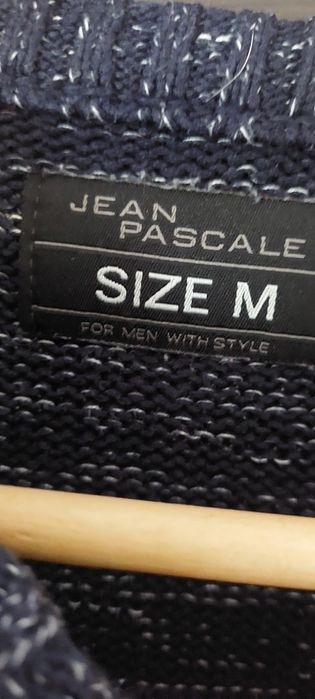 Sweter granatowy marki Jean Pascale M