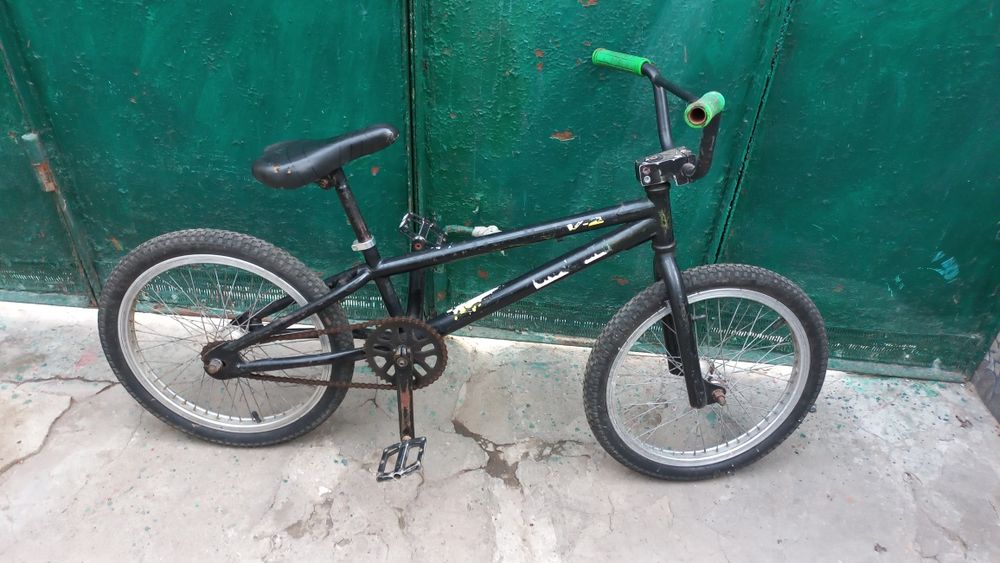Срочно продам велосипед BMX