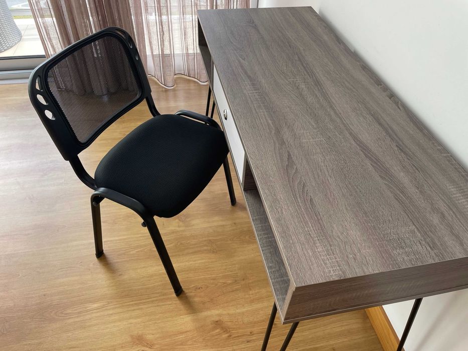 Transforme o Seu Espaço de Trabalho! Secretária + Cadeira à Venda