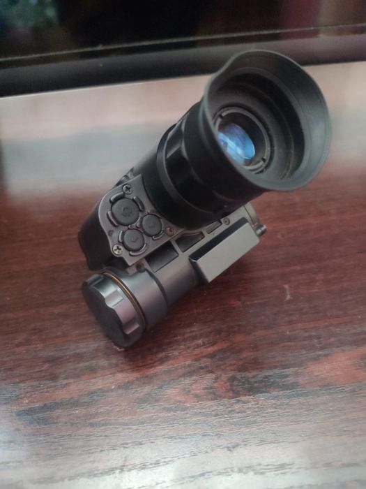 монокуляр NRP NVG 10