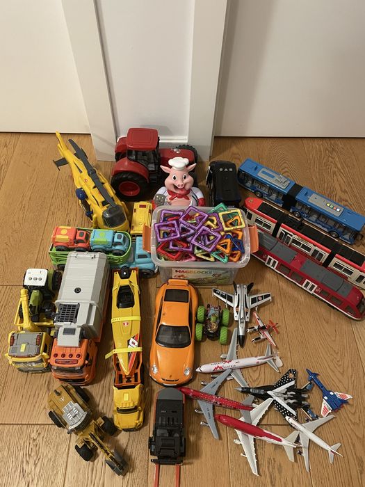 Zabawki pojazdy zestaw