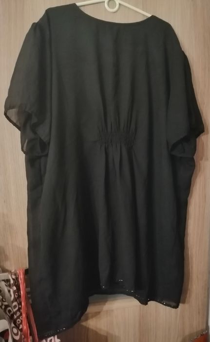 Piękna i elegancka duża tunika