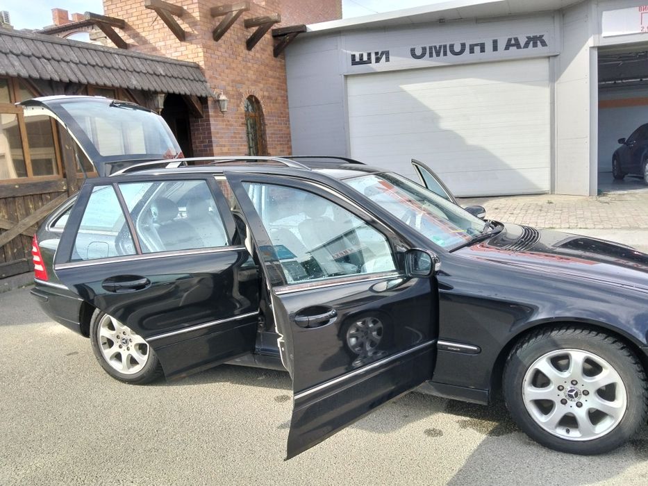 Продам мерседес с-200