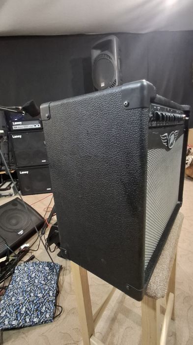 Ламповий гітарний комбопідсилювач Peavey ValveKing VK 112 (50 Вт)