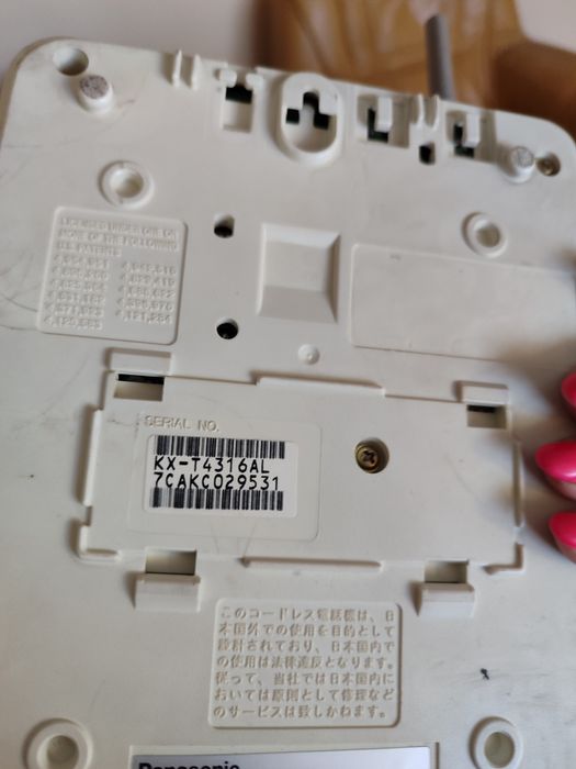 Telefon  Panasonik z słuchawka zdalna i sekretarką