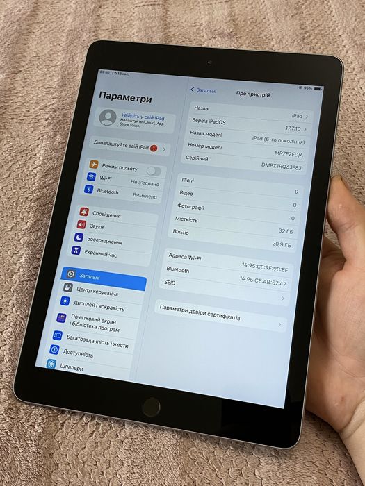 Планшет Apple Ipad 6-32gb класний стан