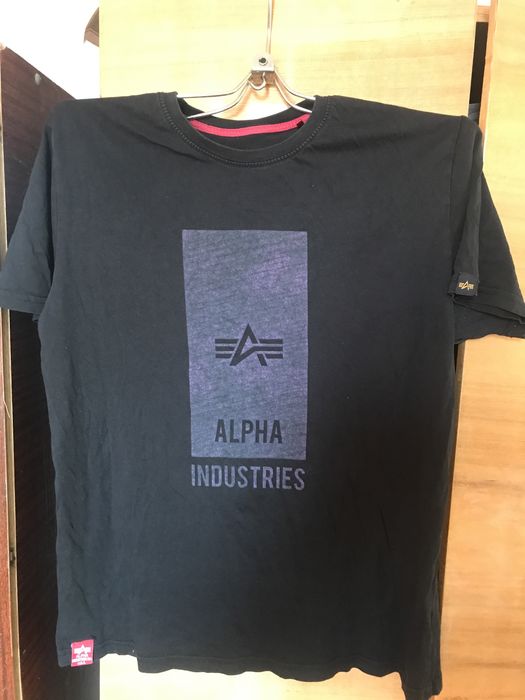 Футболка REEBOK.   ALPHA industries