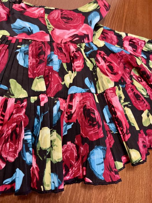 Spódniczka prześlicznia 134