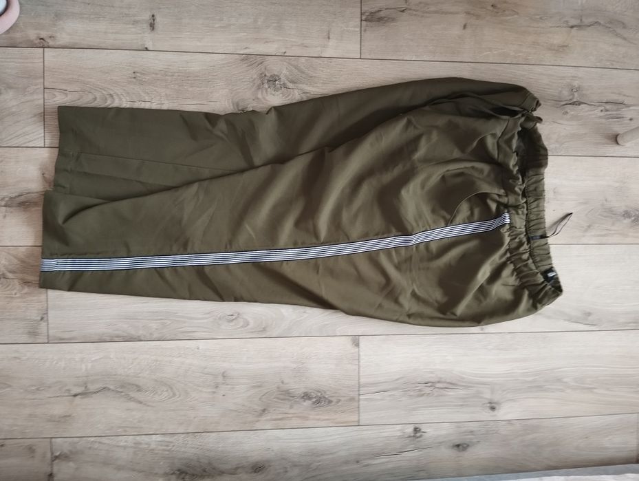 Bonprix bpc spodnie khaki z lampasami 3 XL 4 XL 46-50