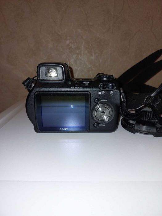 Цифровой фотоаппарат Sony Cyber-Shot DSC-H7