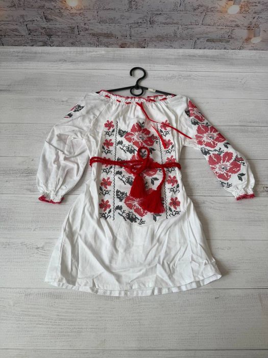 Вишиванки для дівчаток та хлопчиків