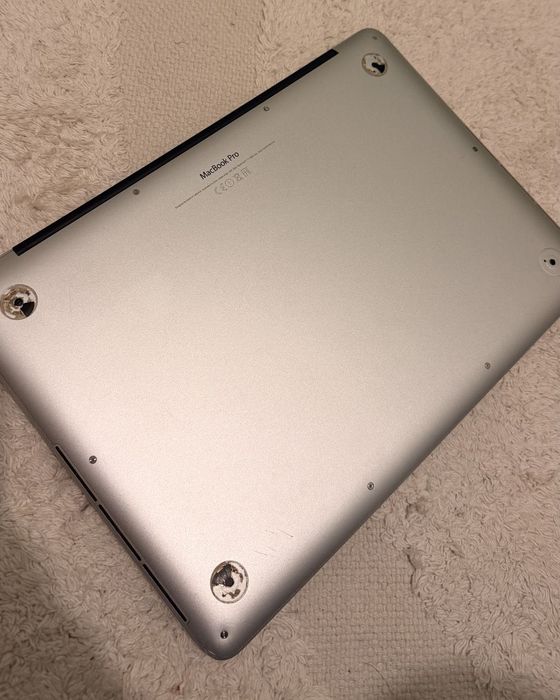 MacBook Pro 13" — Para Peças