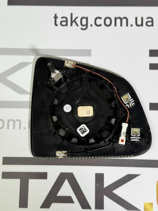 Вкладиш дзеркала (дзеркальний елемент) Tesla Model Y Європа