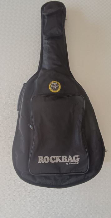 Guitarra fender com cordas de nylon