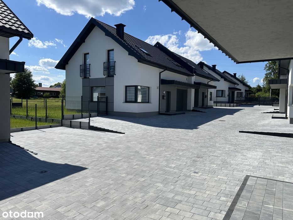 Dom132 m2 w zabudowie bliźniaczej z własną działką dostępny od zaraz.