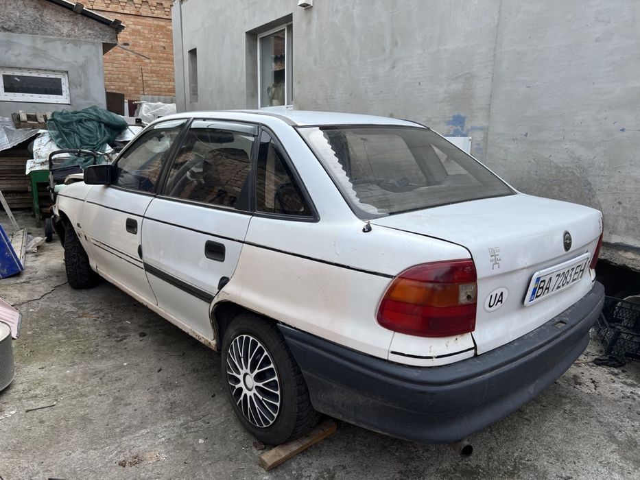 Продам Opel astra срочно!!