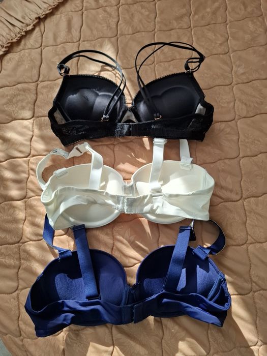 Бюстгальтери, 80-85 В