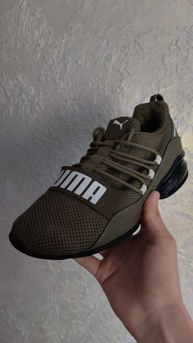 Кросівки фірми Puma