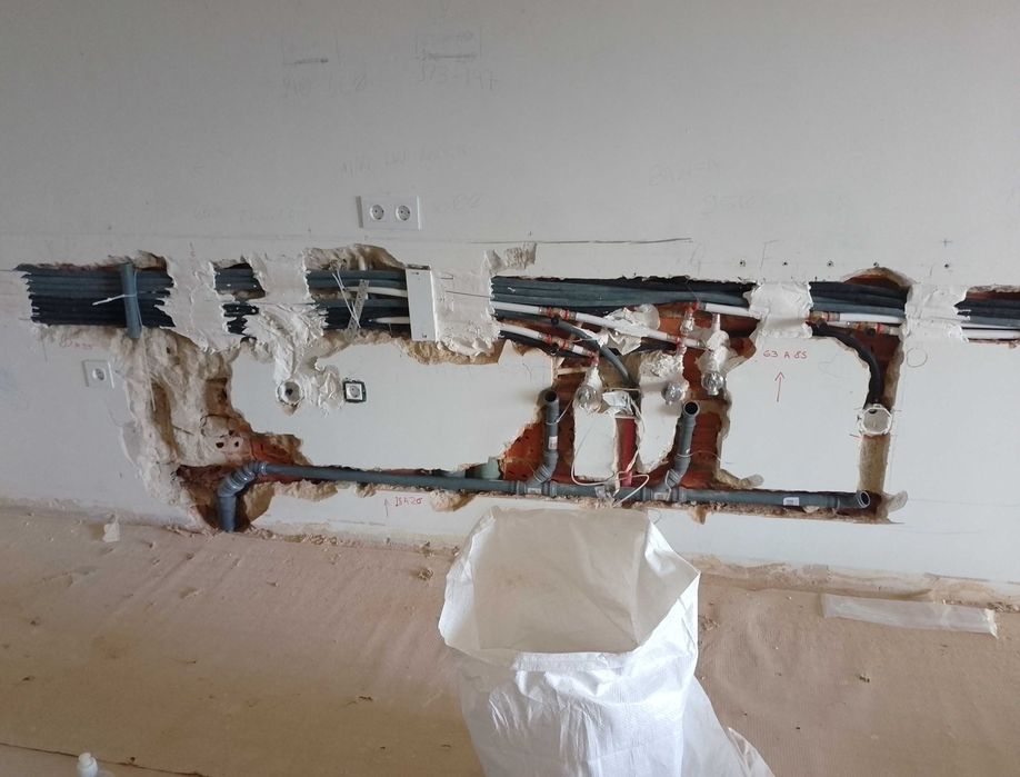 Sua Casa Perfeita e Sem Estresse: Faz-Tudo ao Domicílio: Reparação e Manutenção Rápida desde 35€ em toda Lisboa