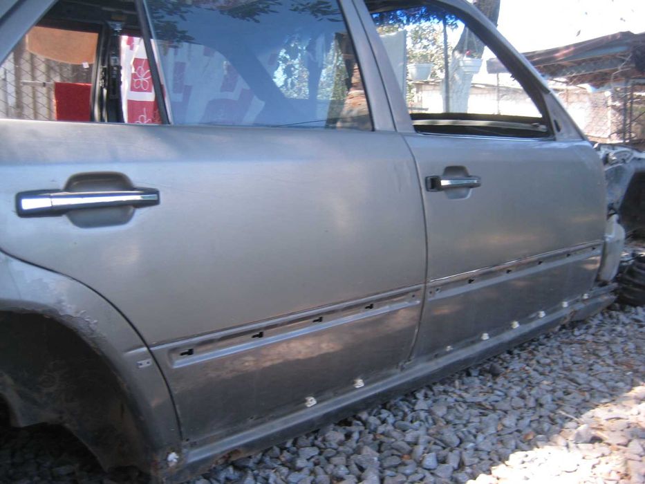 МЕРСЕДЕС W 124 1994 року. 2.5 дизель. Седан. Ціна нижче ринку.